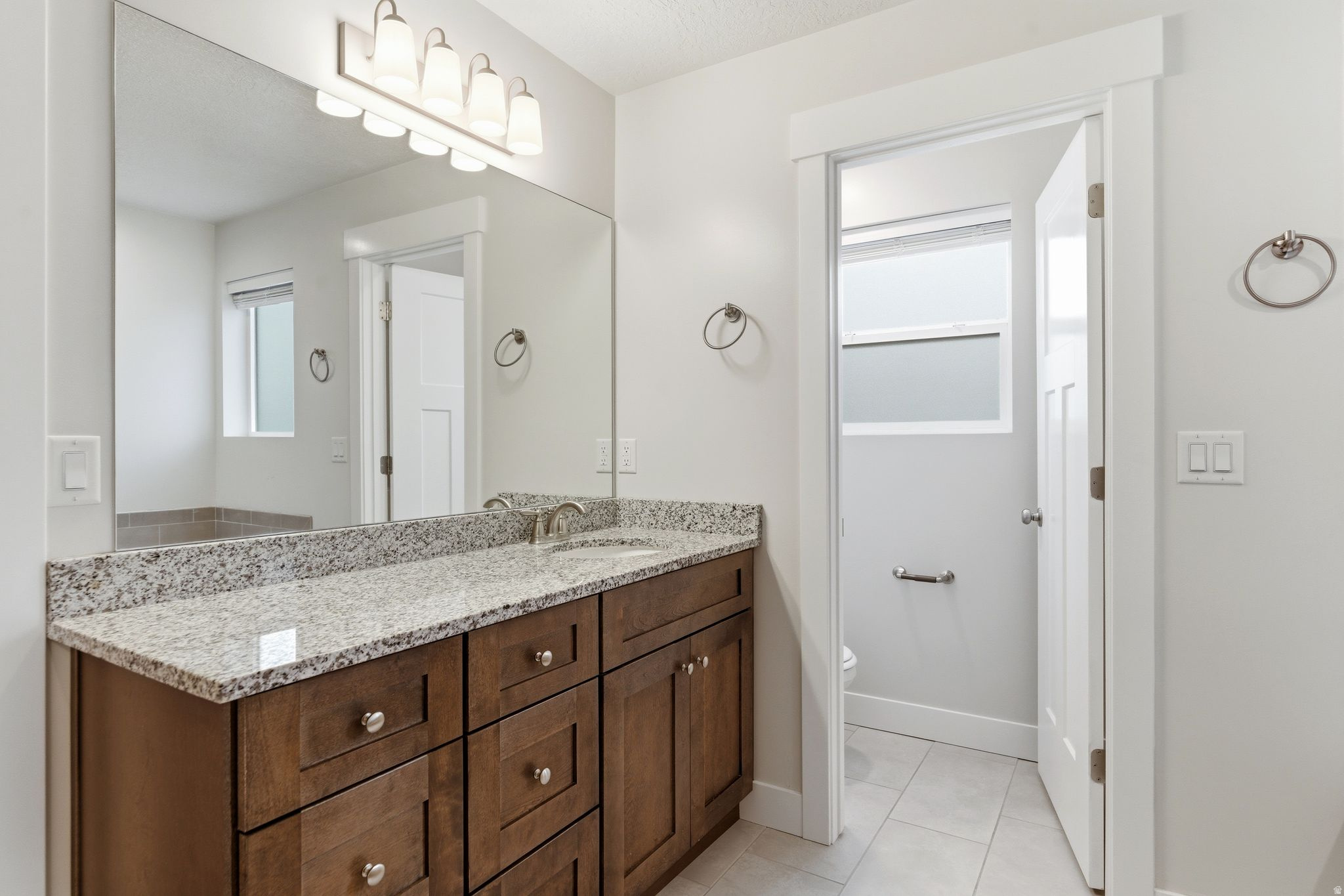 RIVERSTONE - Residential