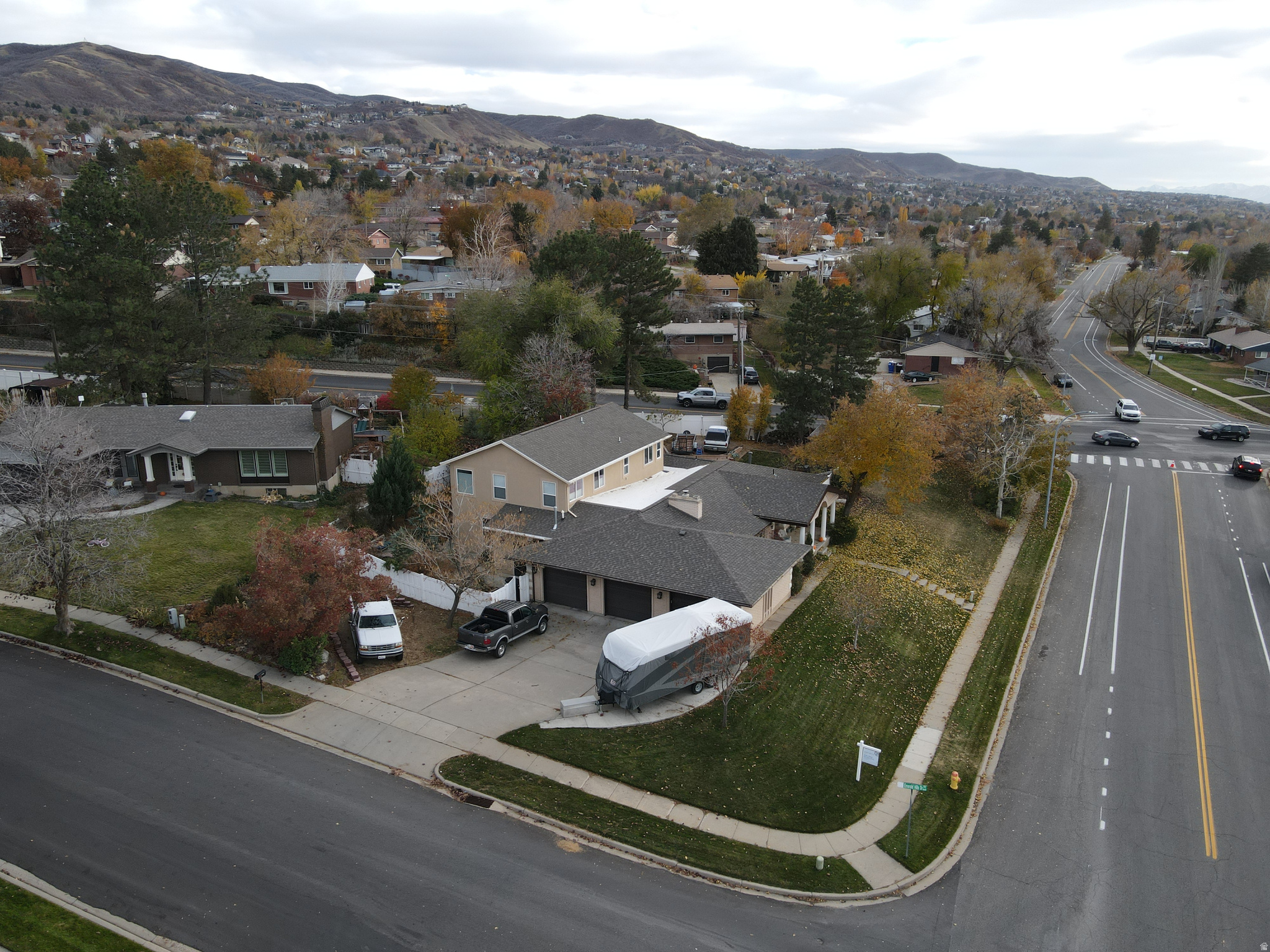 EMERALD HILLS - Residential