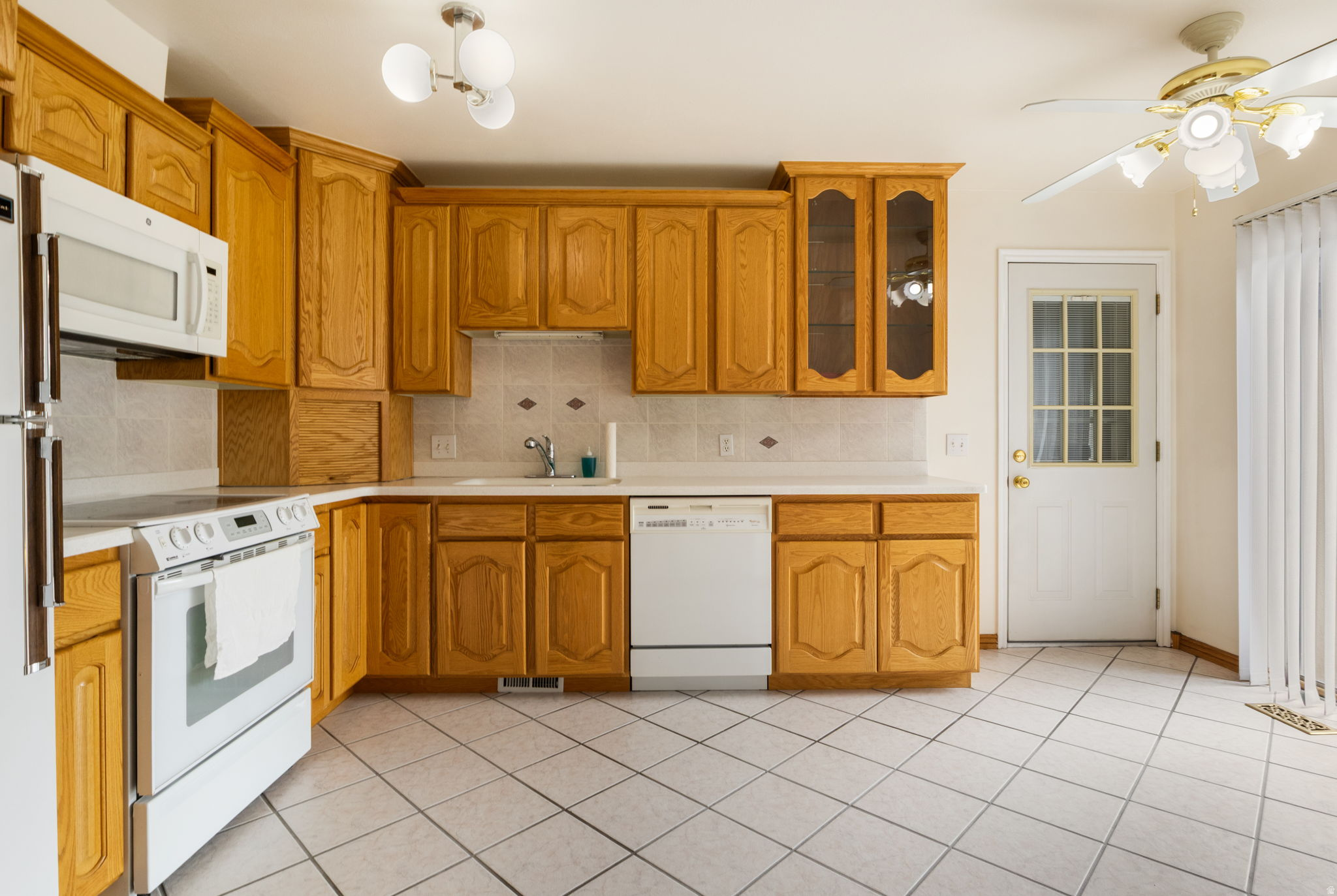 CLUSTER D, GLENMOOR COUNTRY ESTATES #1 - Residential