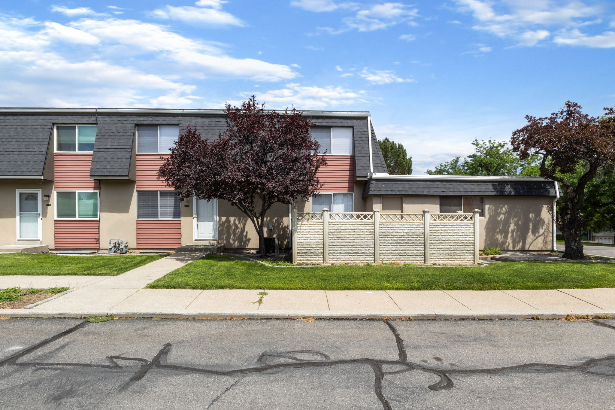 CLUSTER D, GLENMOOR COUNTRY ESTATES #1 - Residential