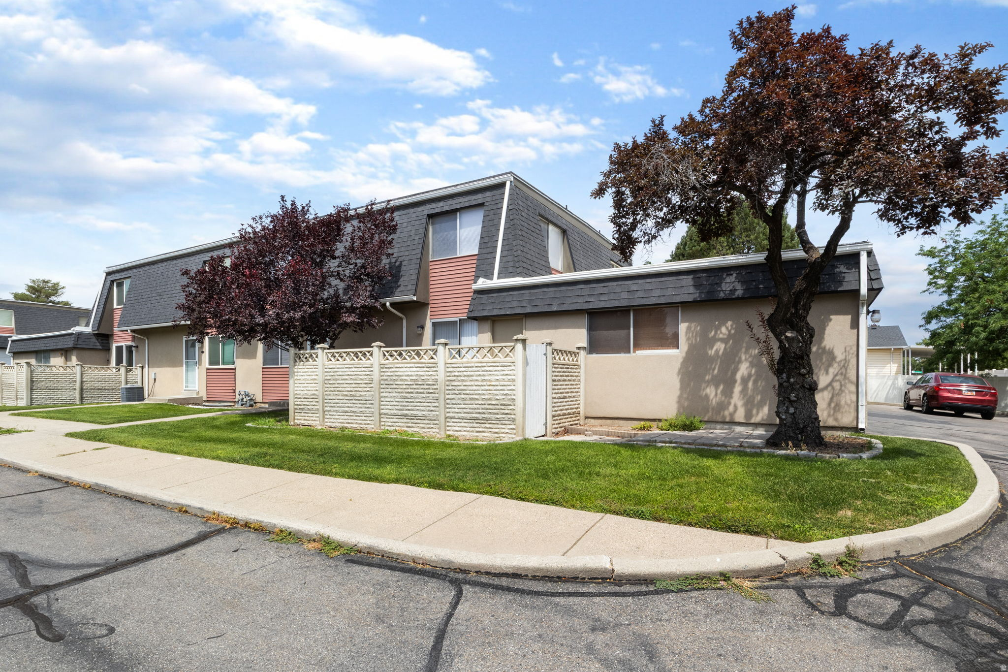CLUSTER D, GLENMOOR COUNTRY ESTATES #1 - Residential