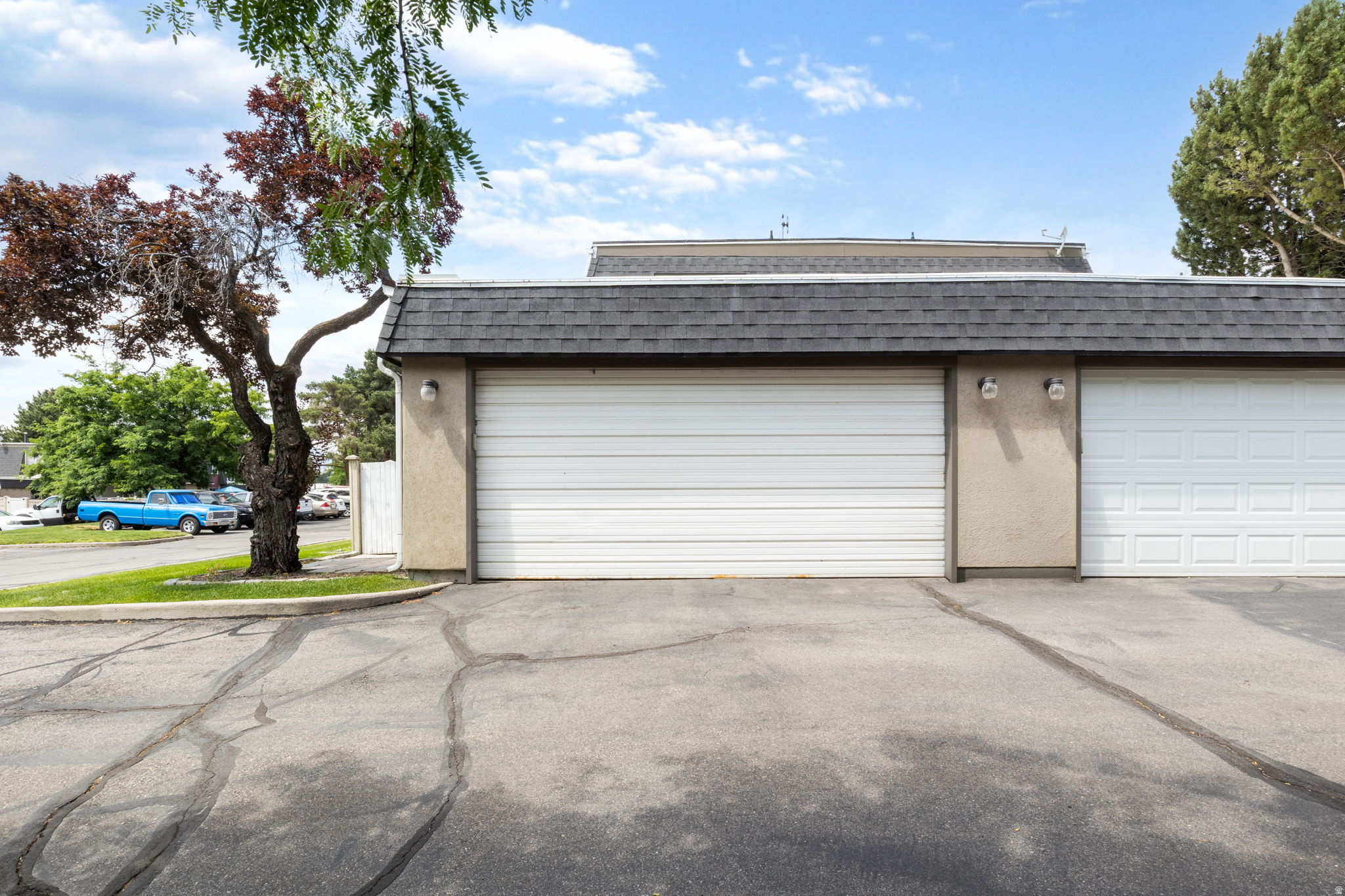 CLUSTER D, GLENMOOR COUNTRY ESTATES #1 - Residential