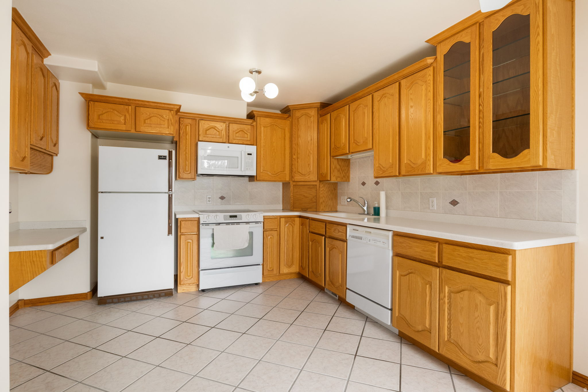 CLUSTER D, GLENMOOR COUNTRY ESTATES #1 - Residential