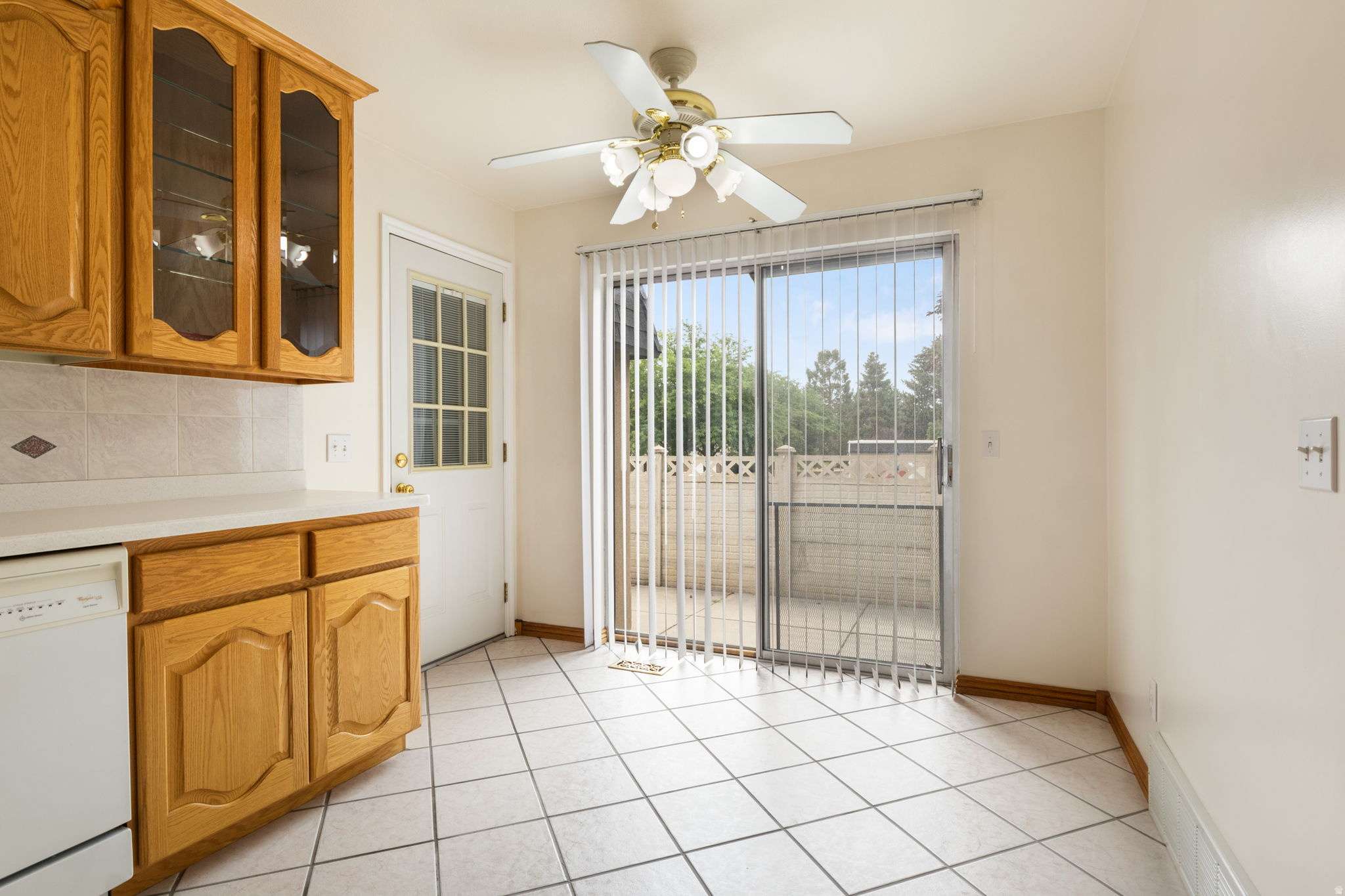 CLUSTER D, GLENMOOR COUNTRY ESTATES #1 - Residential