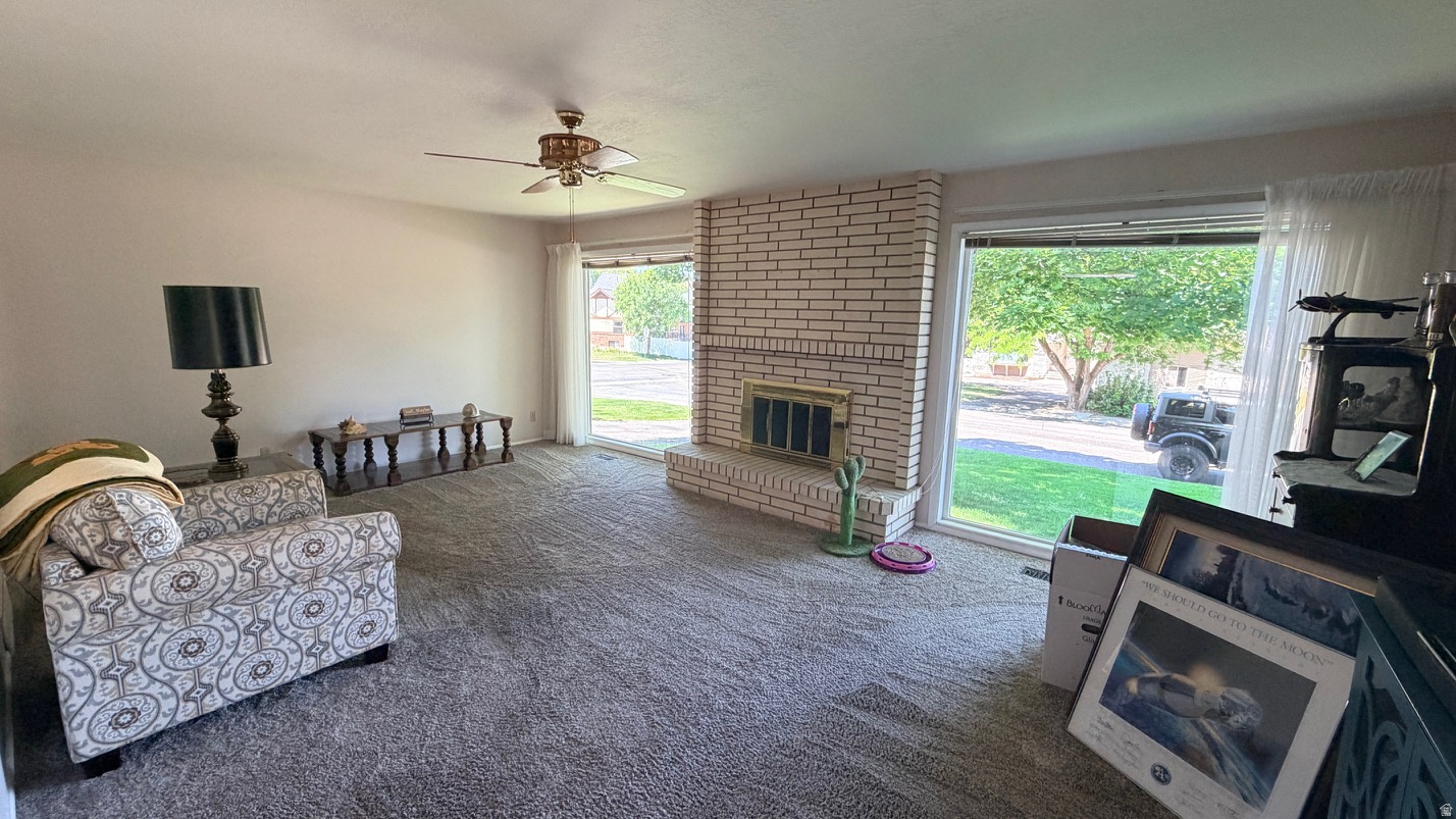 FRUITLAND ACRES - Residential