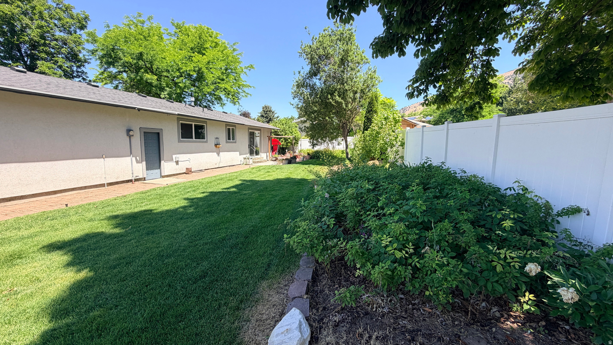 FRUITLAND ACRES - Residential