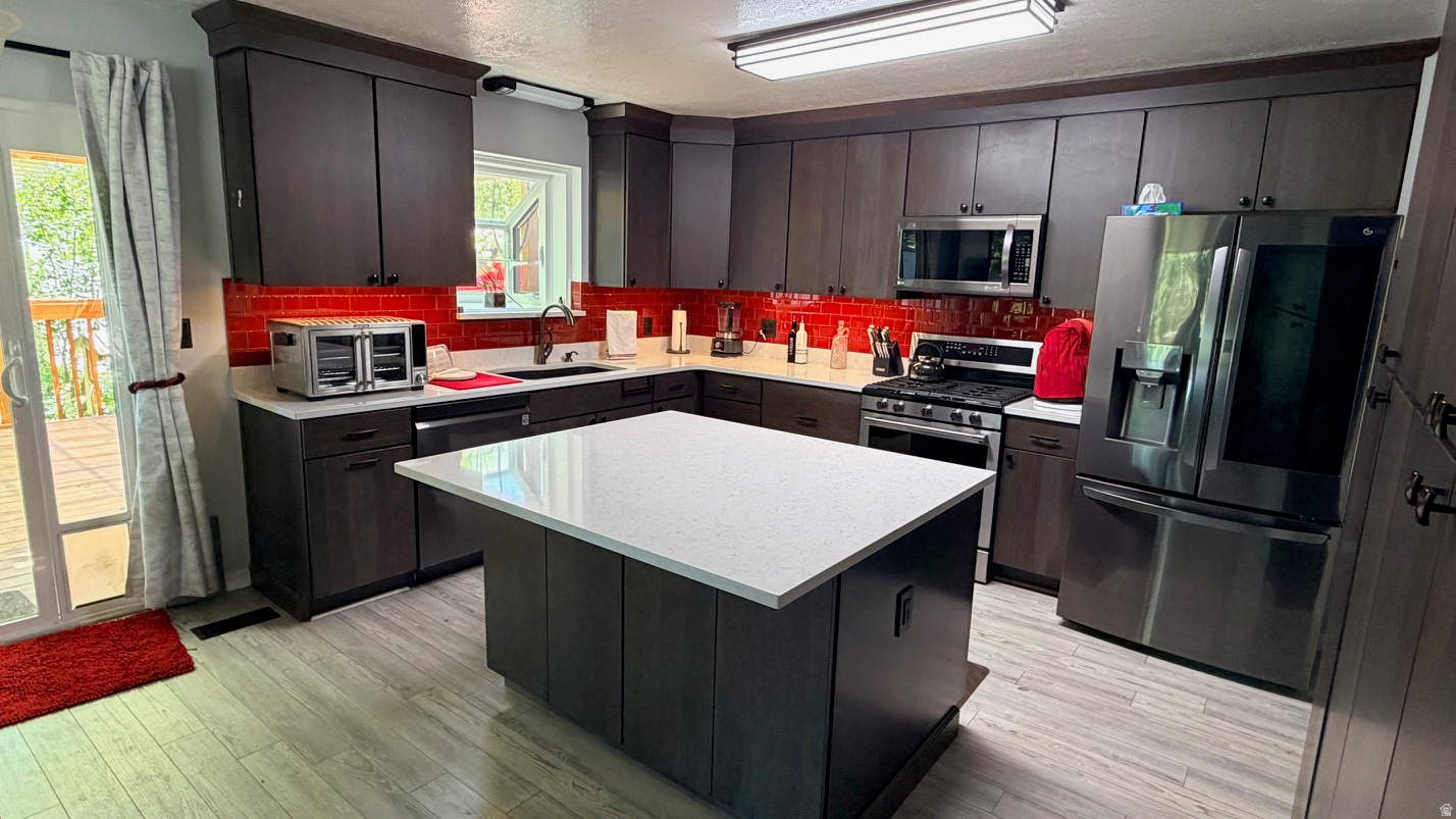 FRUITLAND ACRES - Residential