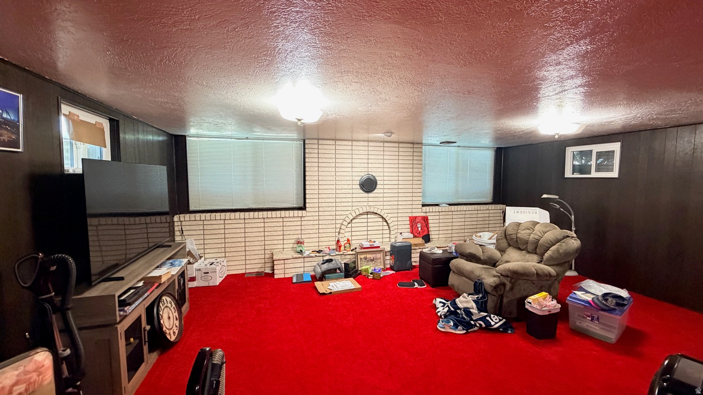 FRUITLAND ACRES - Residential