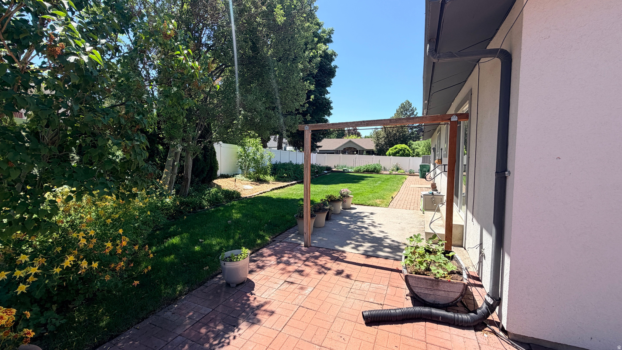 FRUITLAND ACRES - Residential