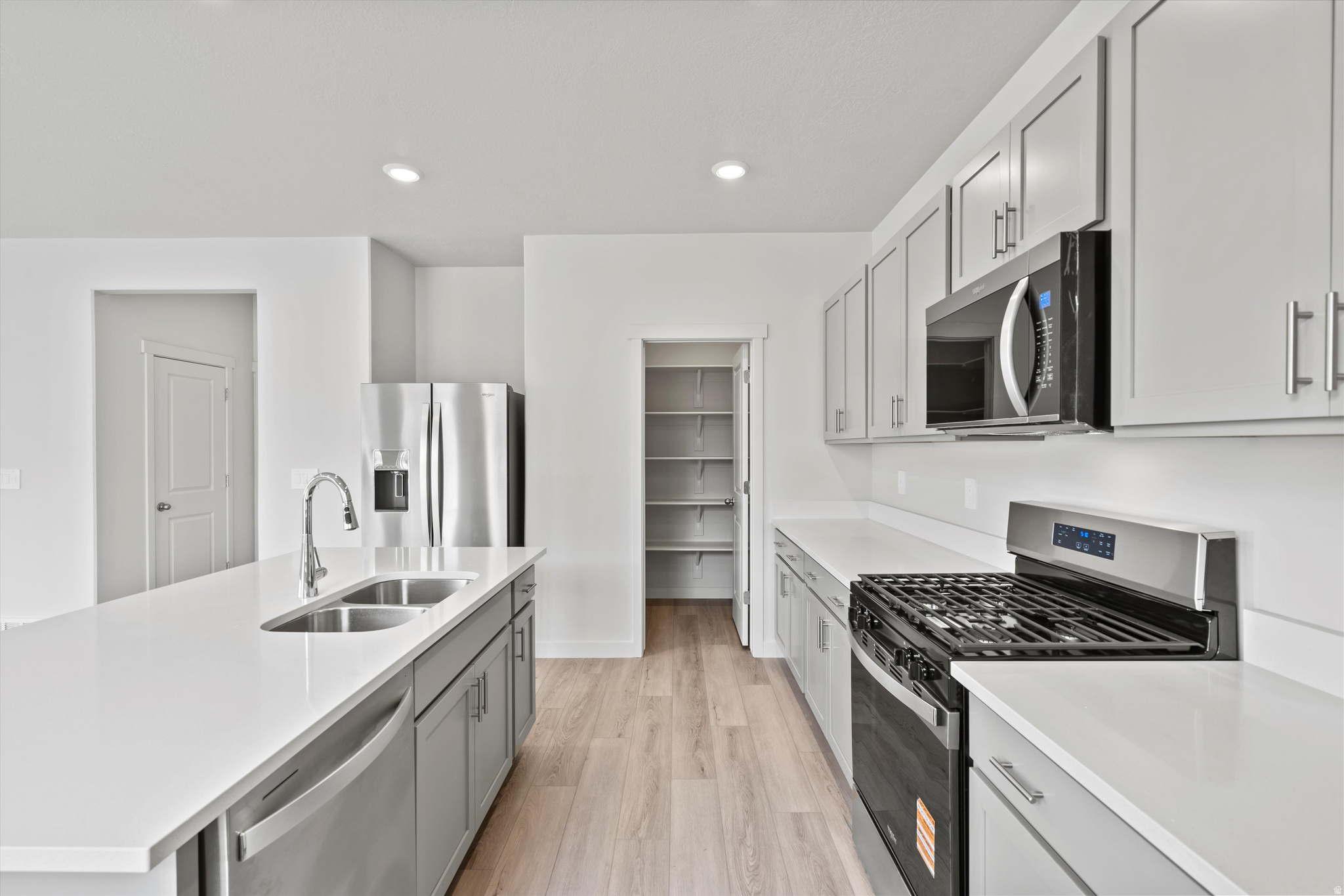 VISTA MEADOWS - Residential