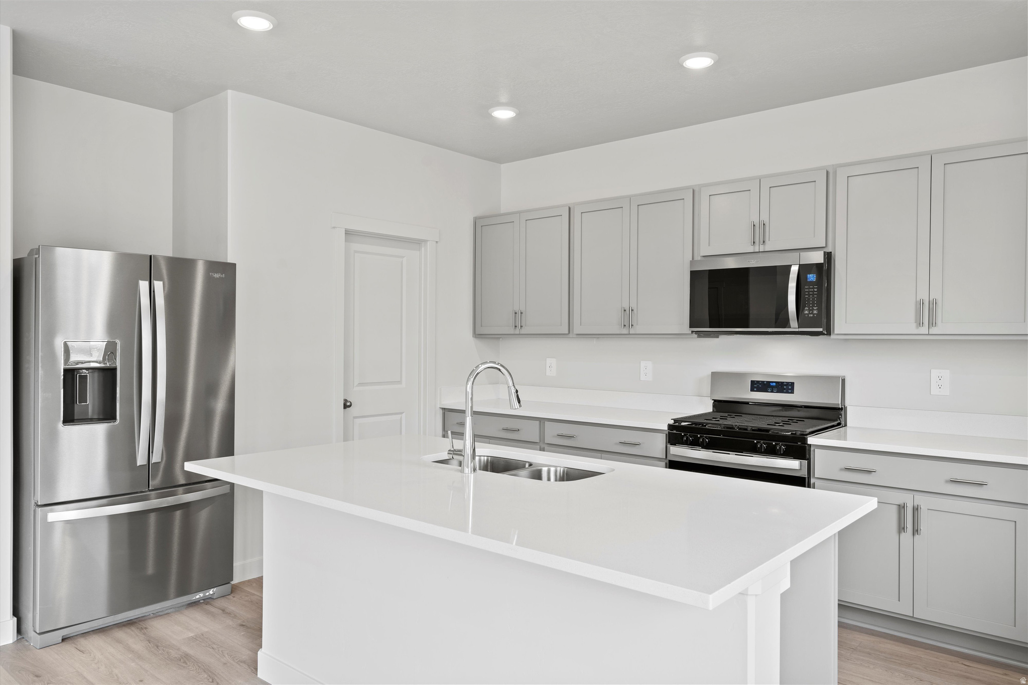 VISTA MEADOWS - Residential