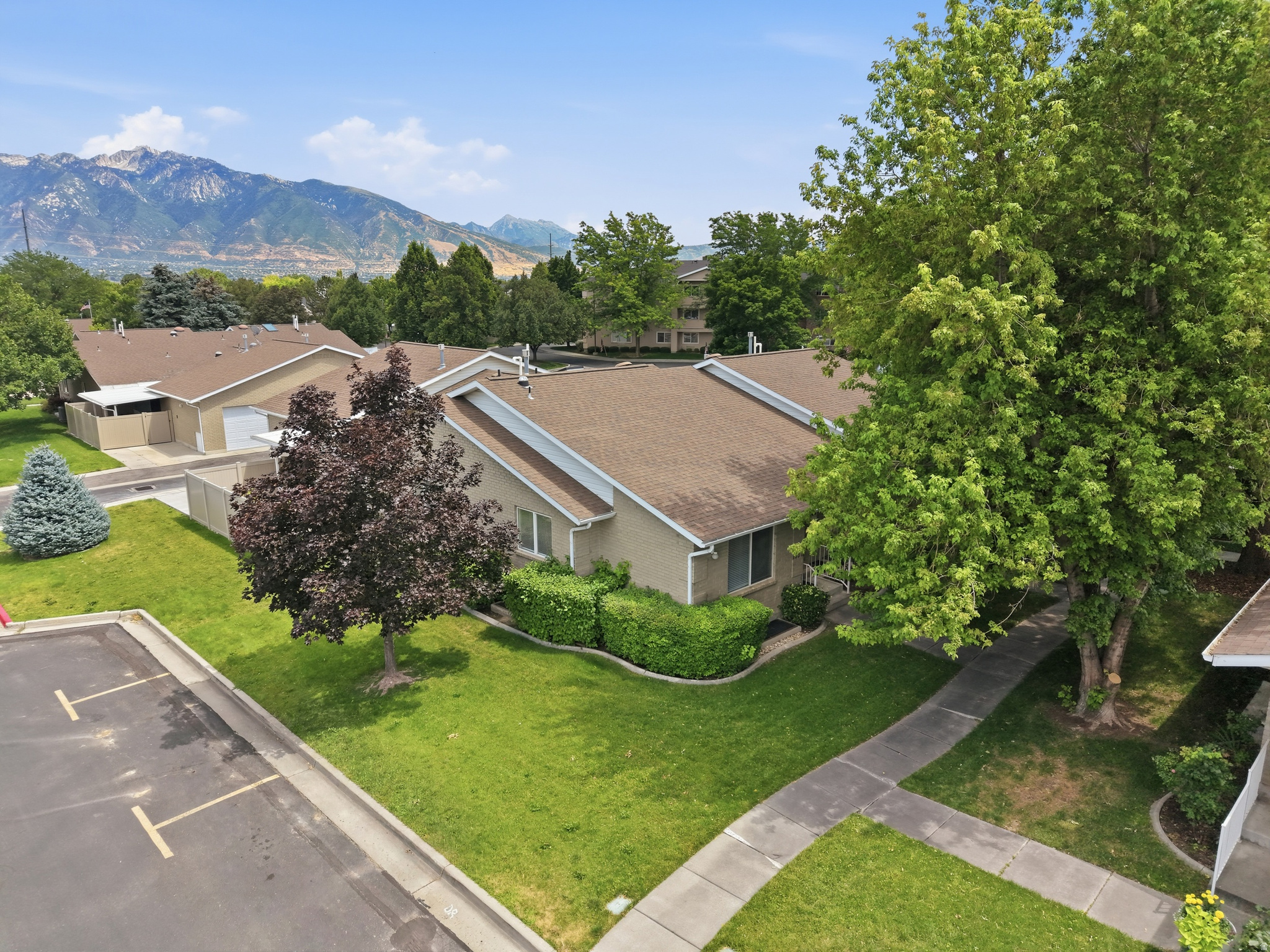 CORNERSTONE - Residential