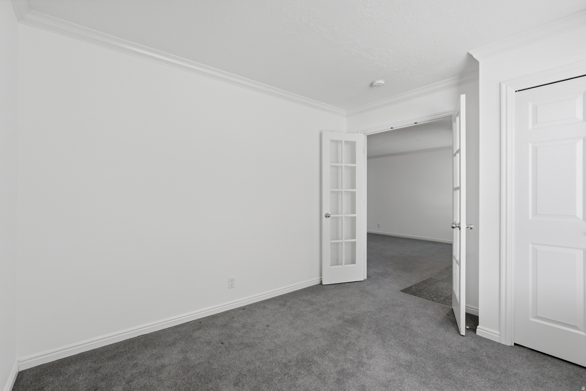 CORNERSTONE - Residential
