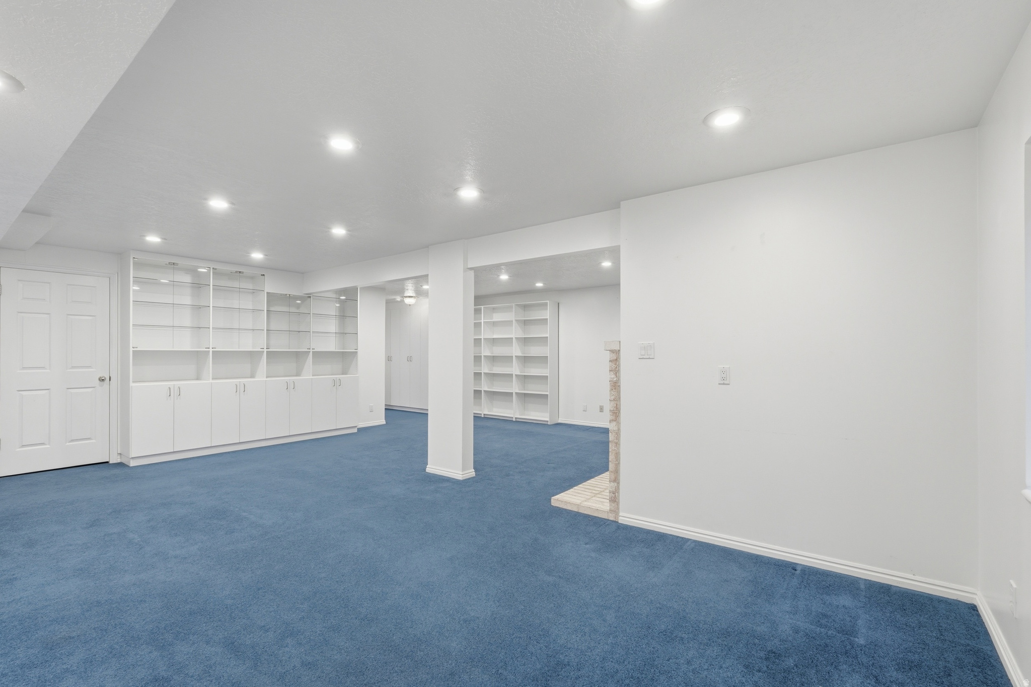 CORNERSTONE - Residential