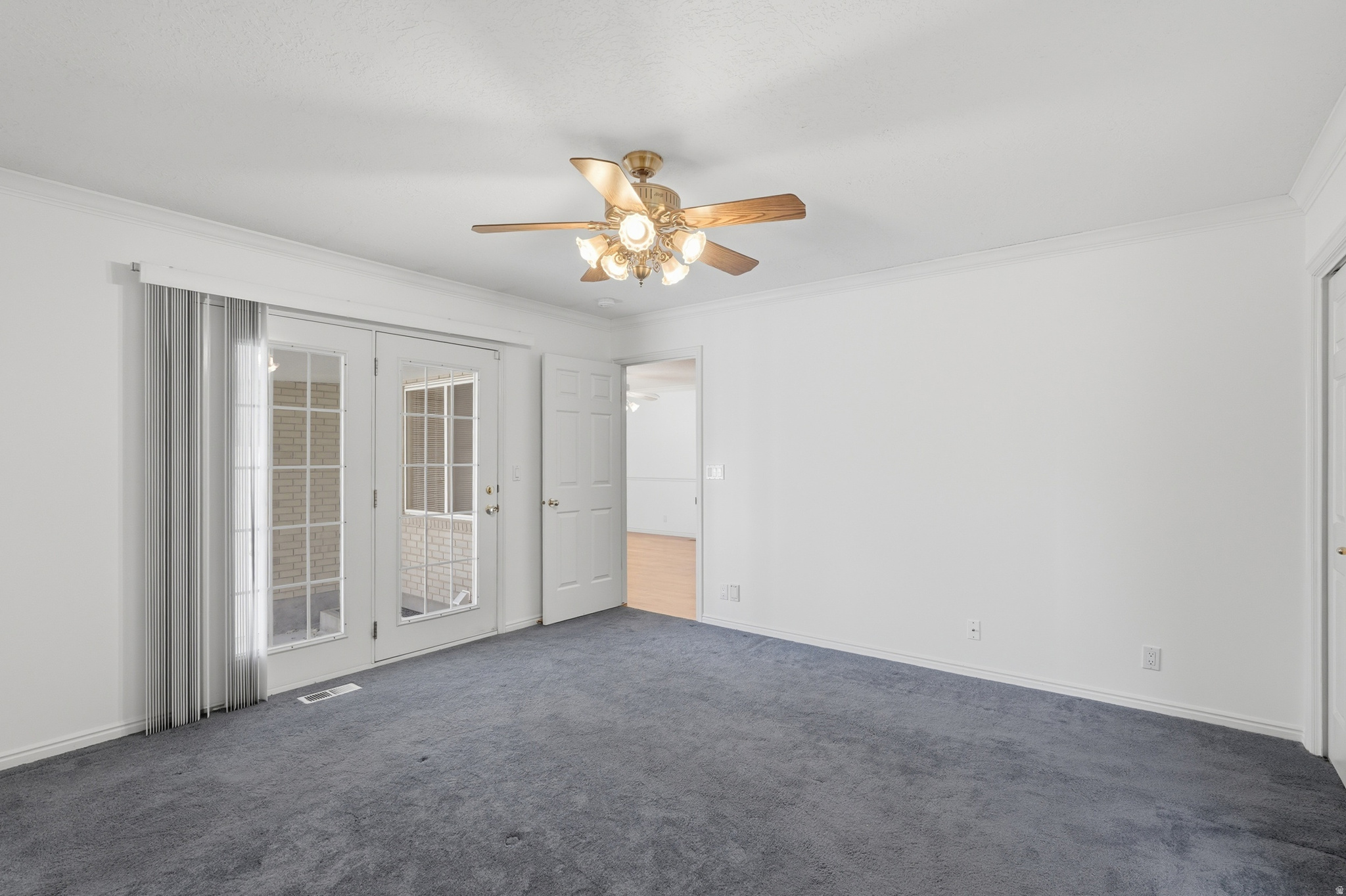 CORNERSTONE - Residential