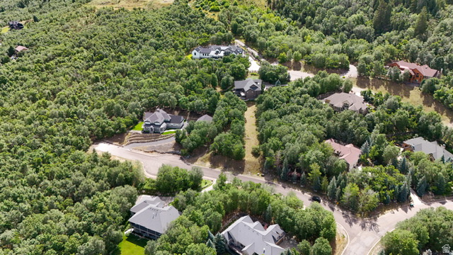 WOODLAND HILLS - Land