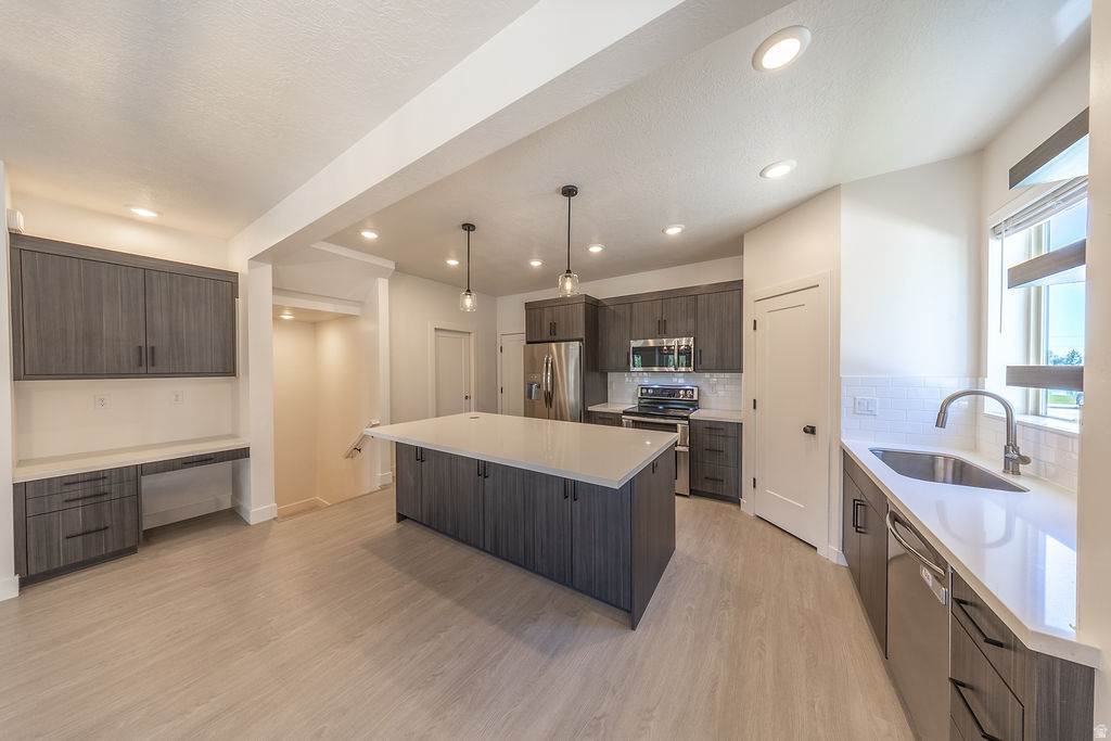 SPRINGWATER POINTE AT SLEEPY RIDGE - Residential