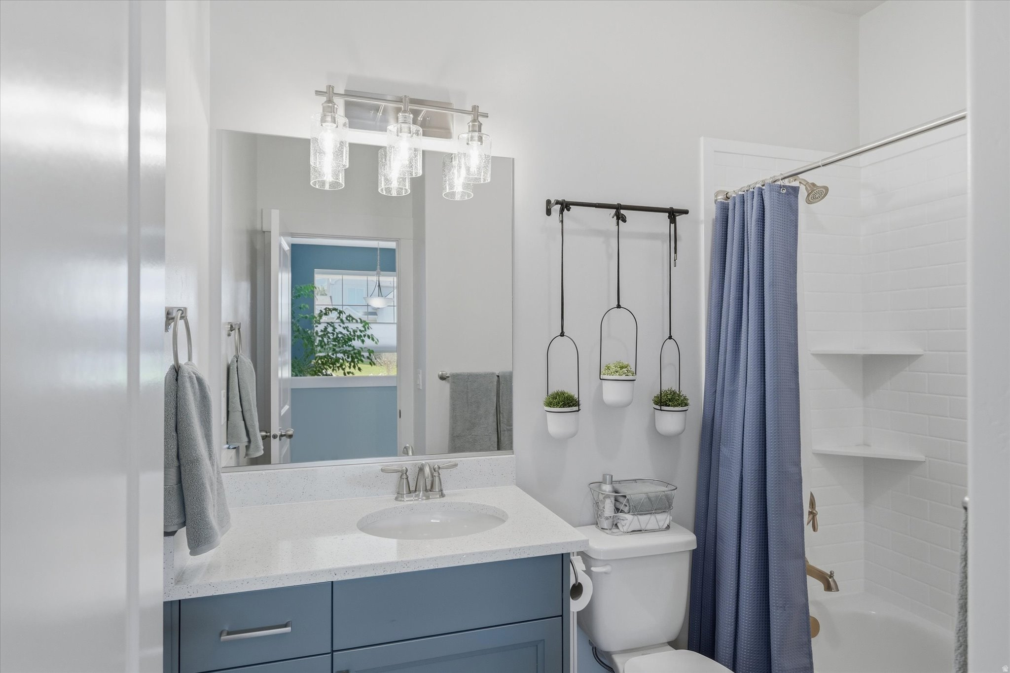 EASTVIEW LANDING - Residential
