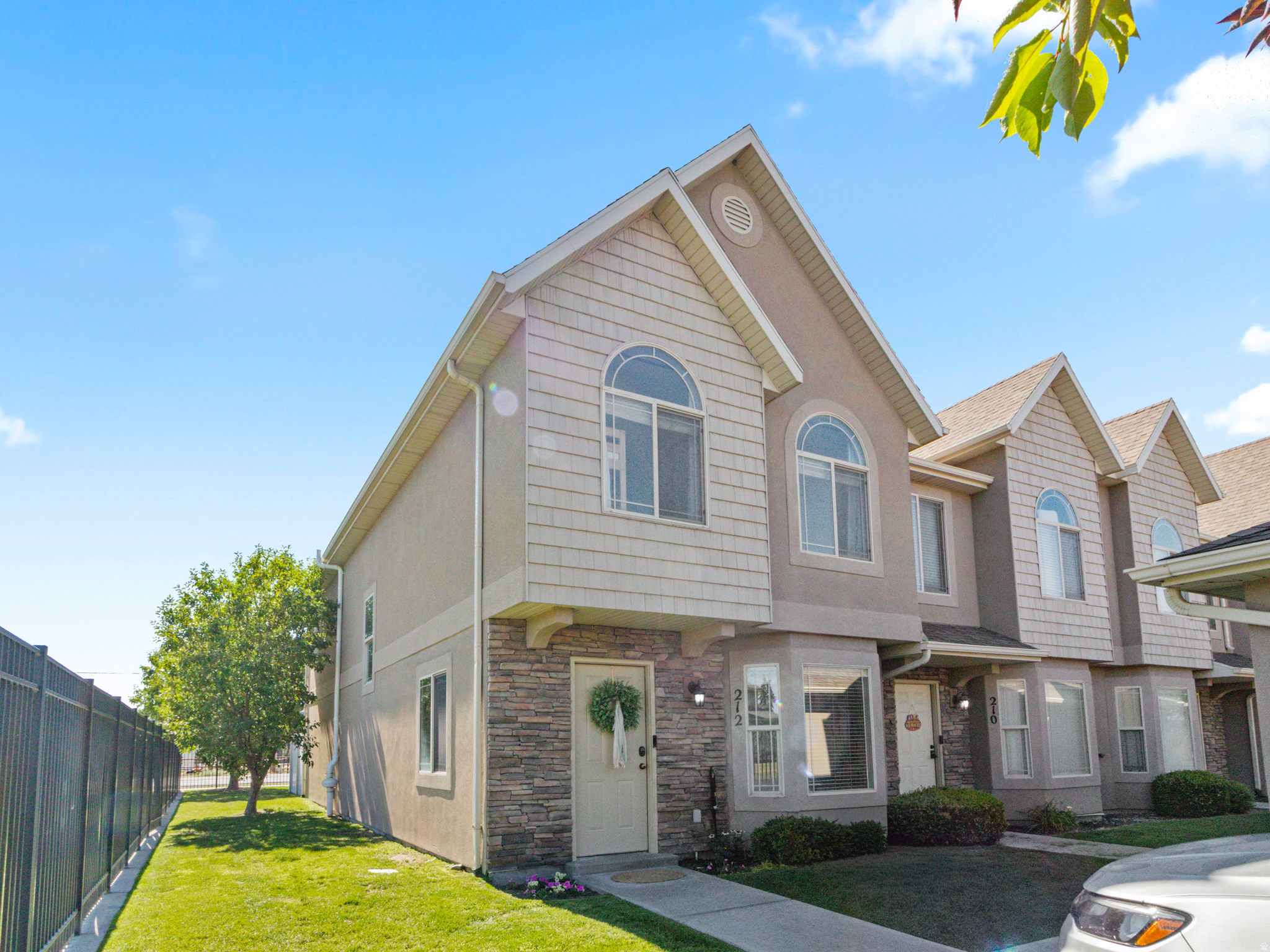 GRAY FARMS PHASE 3 TOWNHOMES AMENDED - Residential
