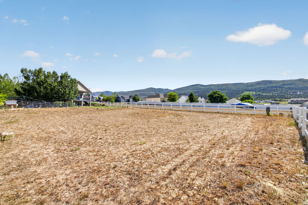 FAIRVIEW CITY - Residential