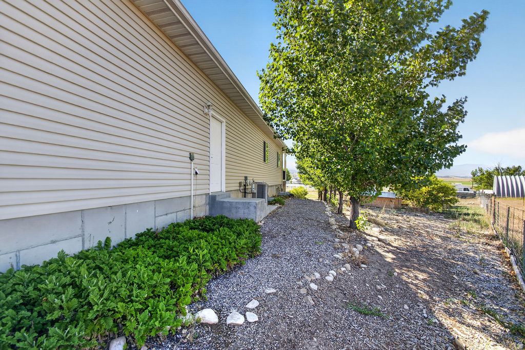 FAIRVIEW CITY - Residential