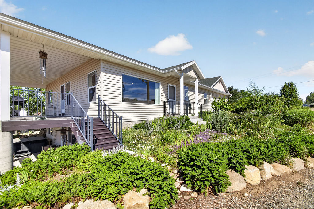 FAIRVIEW CITY - Residential