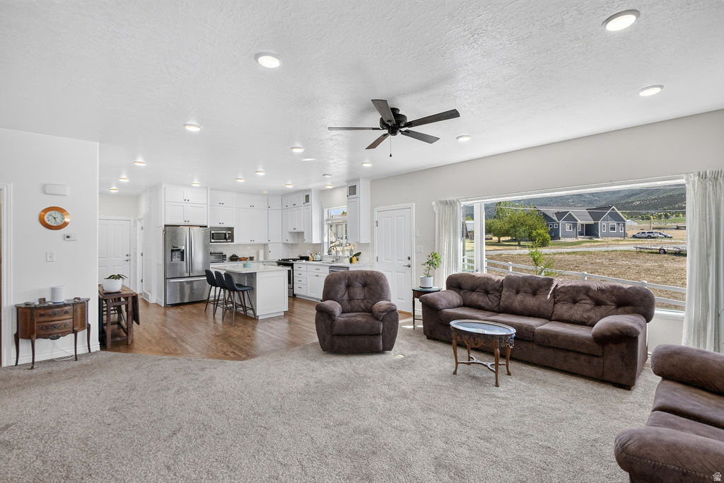 FAIRVIEW CITY - Residential