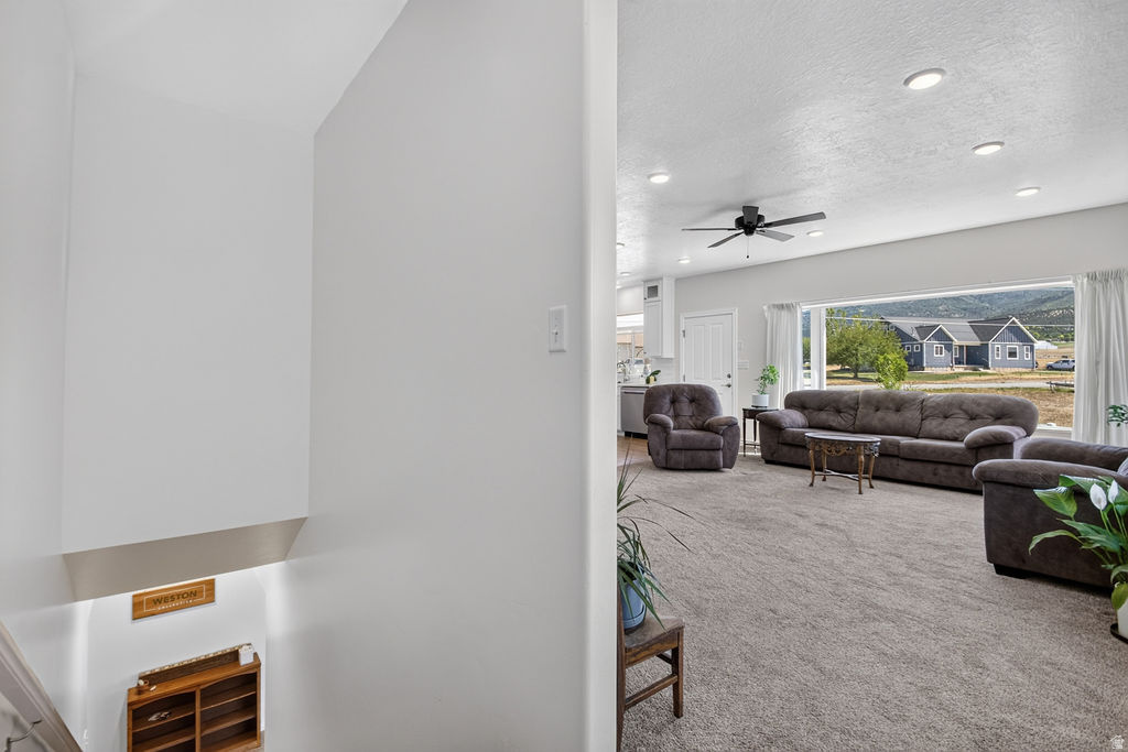 FAIRVIEW CITY - Residential