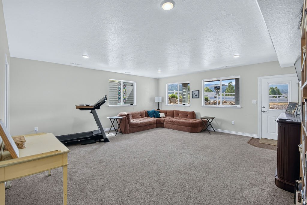 FAIRVIEW CITY - Residential