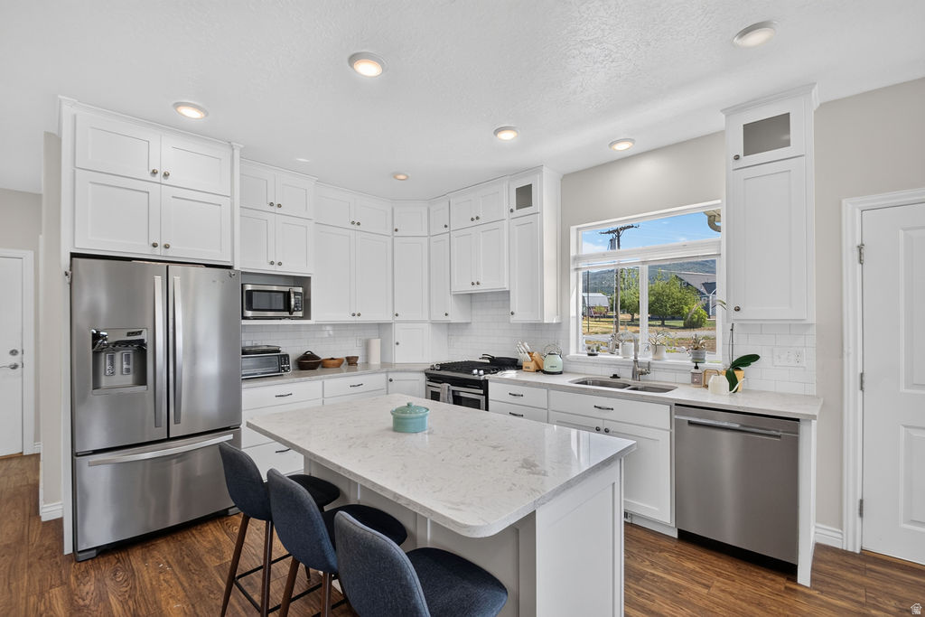FAIRVIEW CITY - Residential