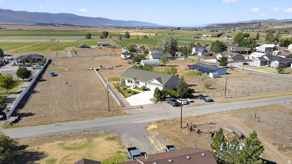 FAIRVIEW CITY - Residential