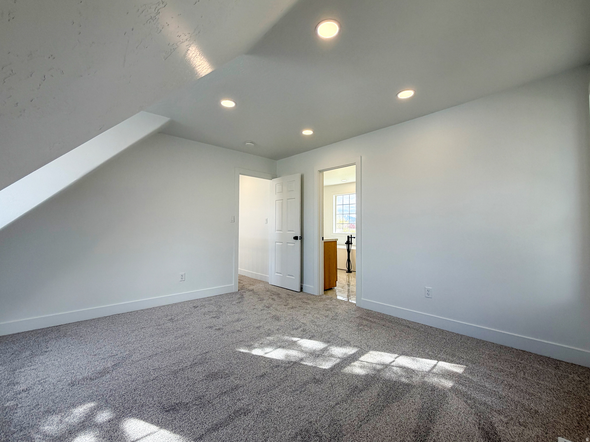 RIDERWOOD VILLAGE - Residential