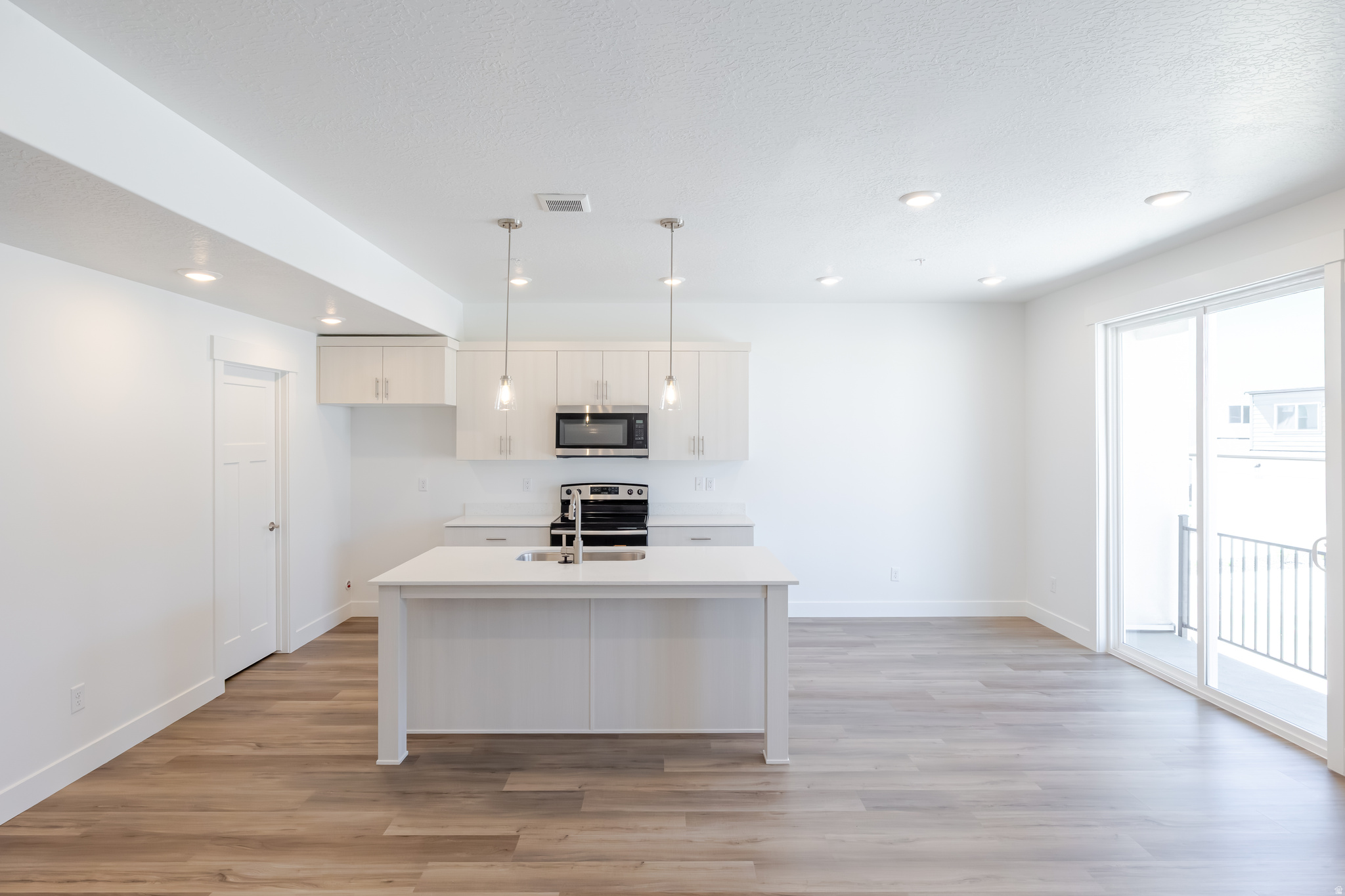 MT. RAINIER - Residential