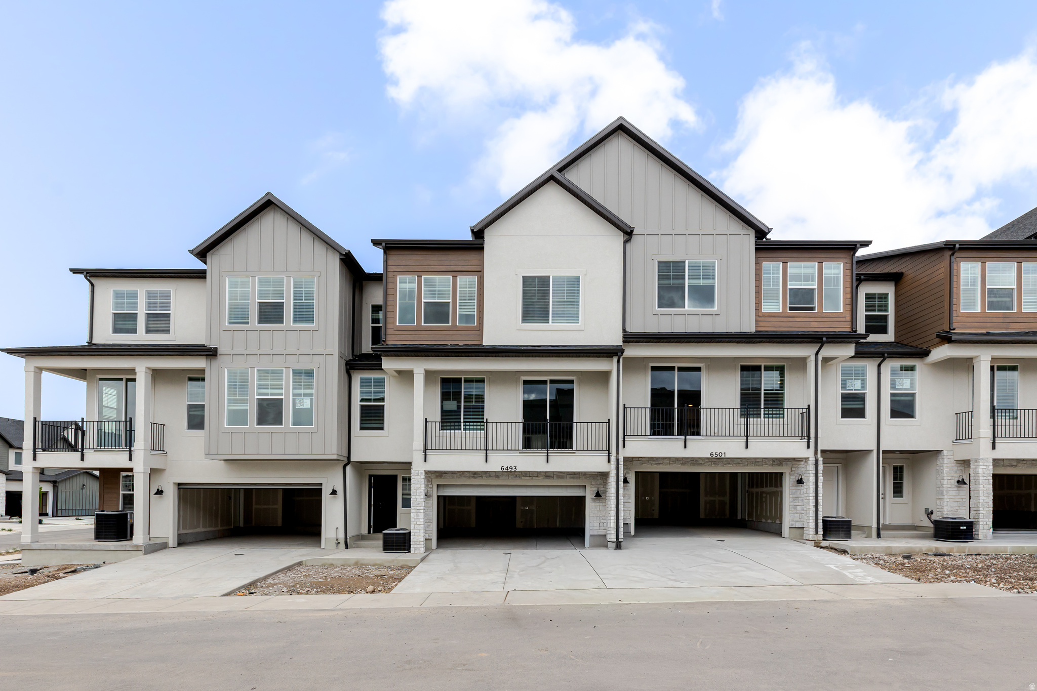 MT. RAINIER - Residential