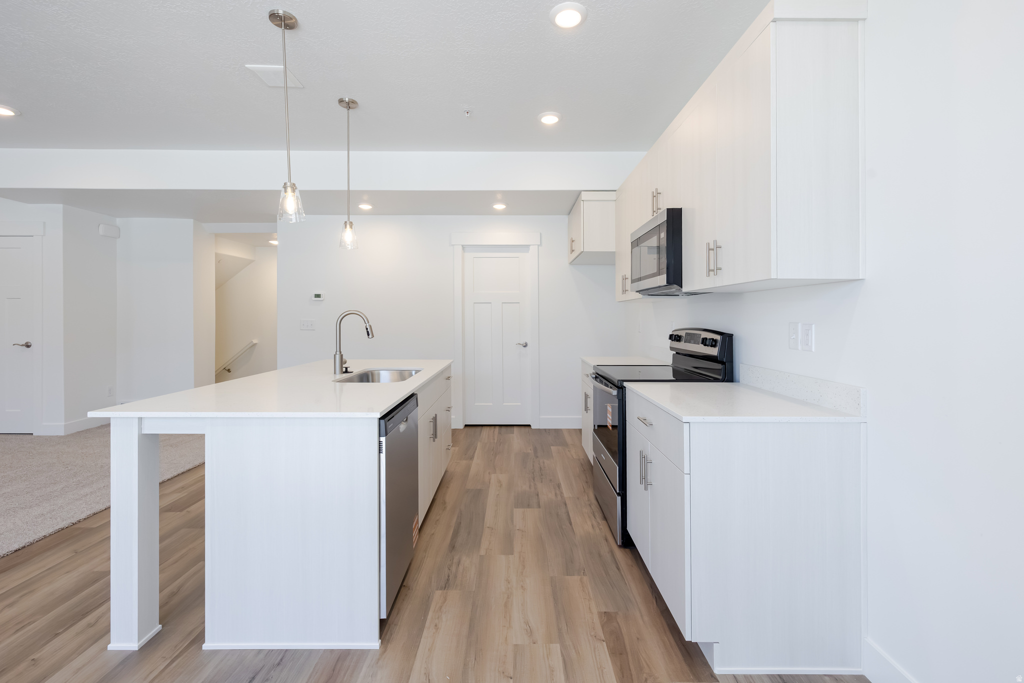 MT. RAINIER - Residential