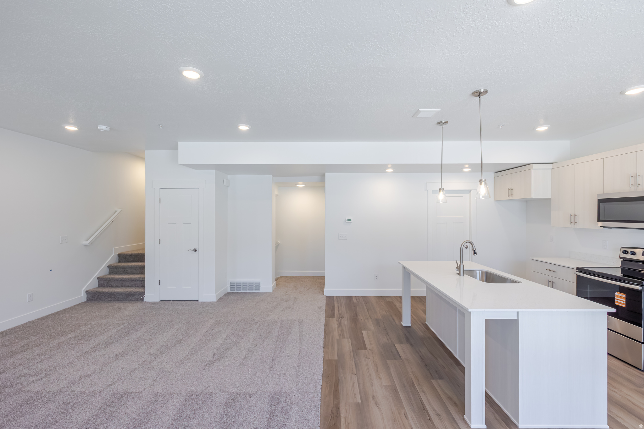 MT. RAINIER - Residential