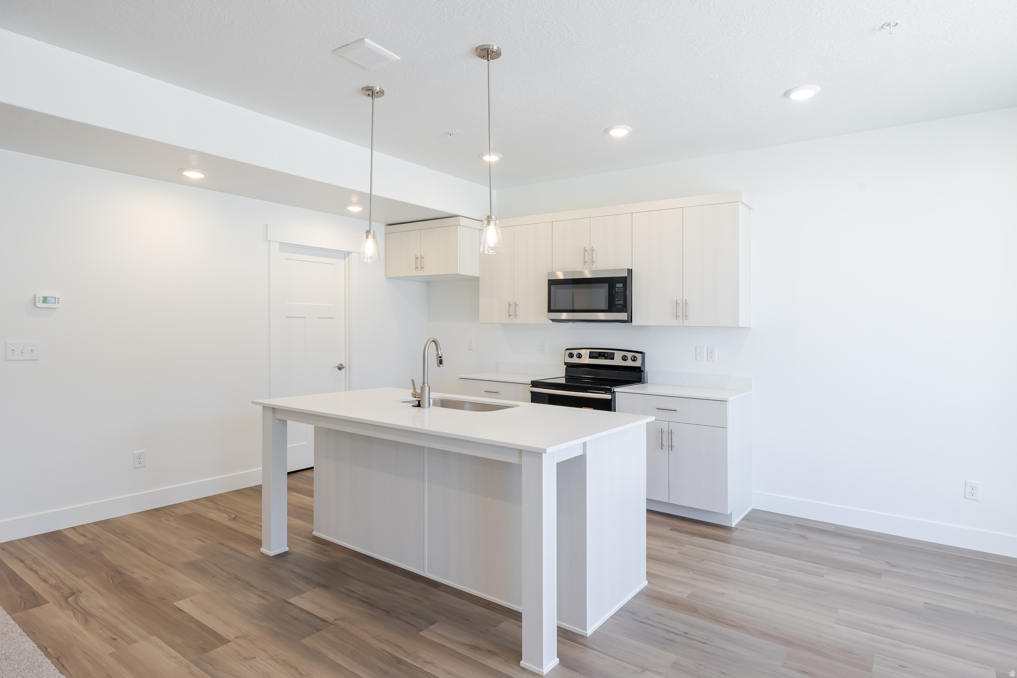 MT. RAINIER - Residential