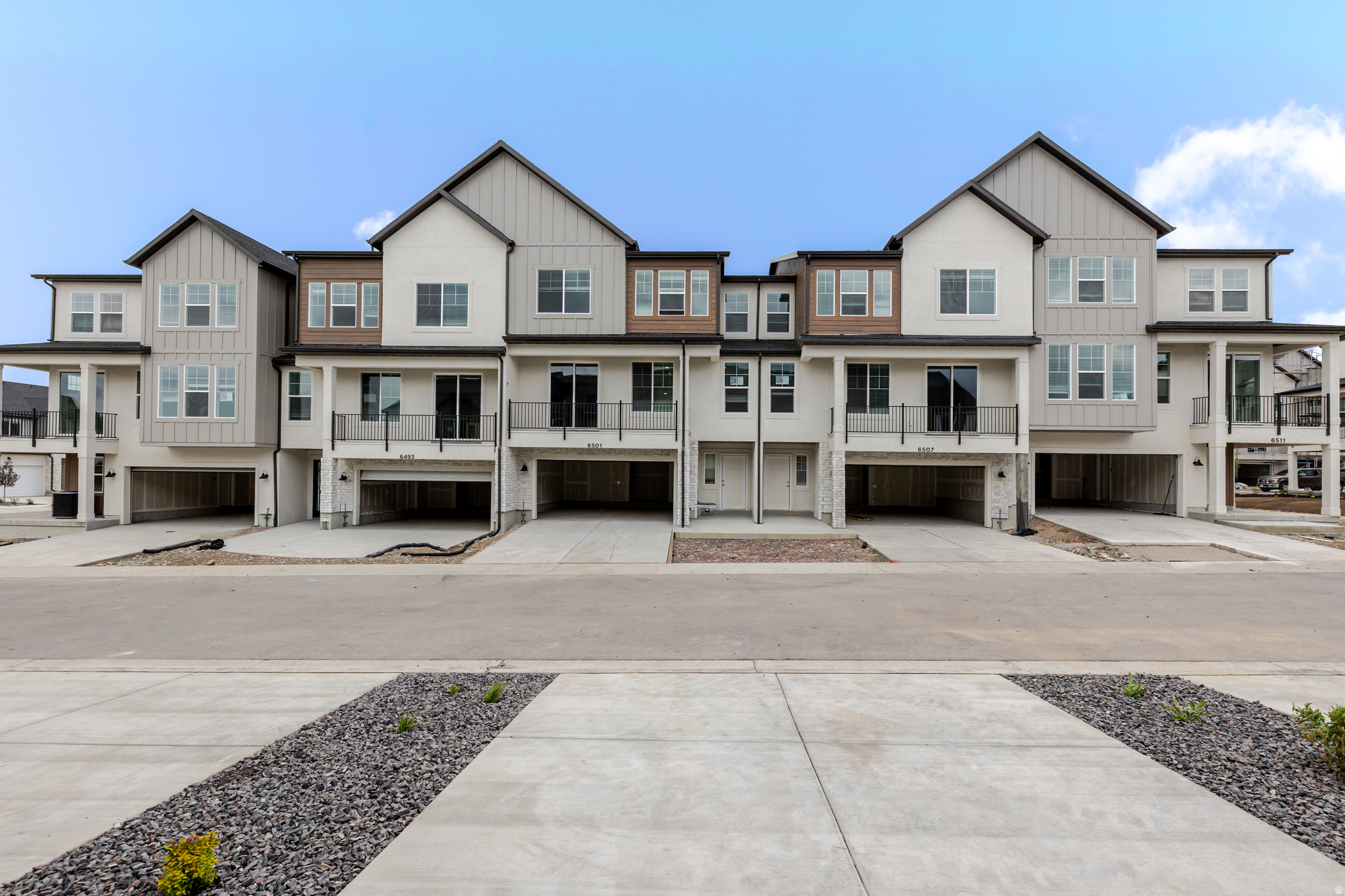 MT. RAINIER - Residential