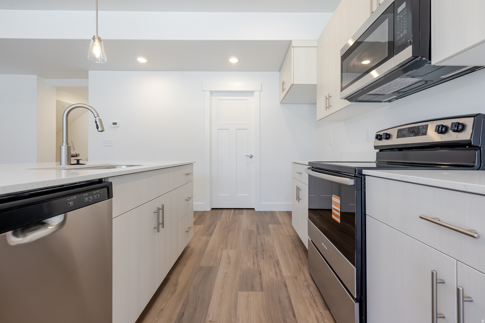 MT. RAINIER - Residential