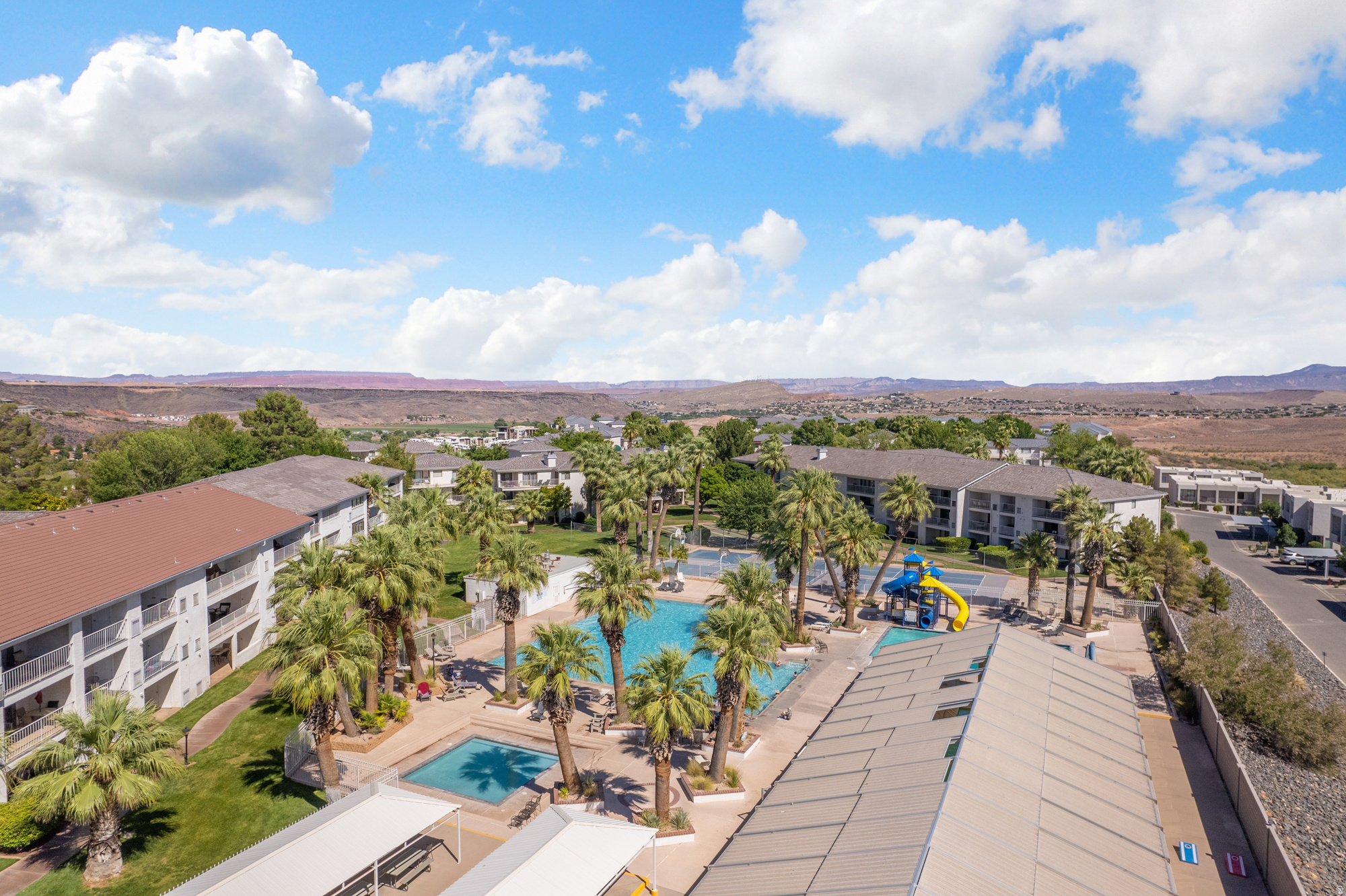 LAS PALMAS RESORT CONDO 1A - Residential