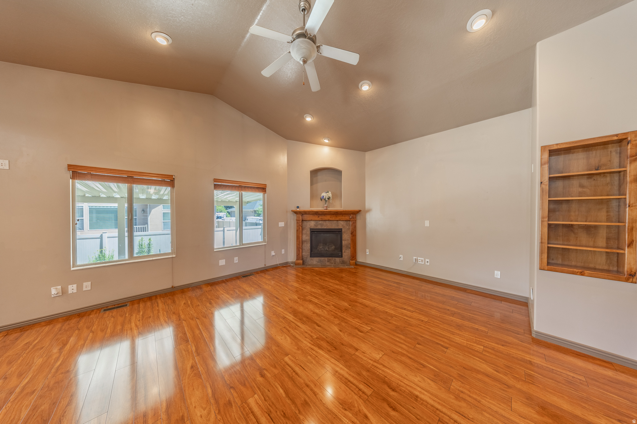 RIVER GLEN - Residential