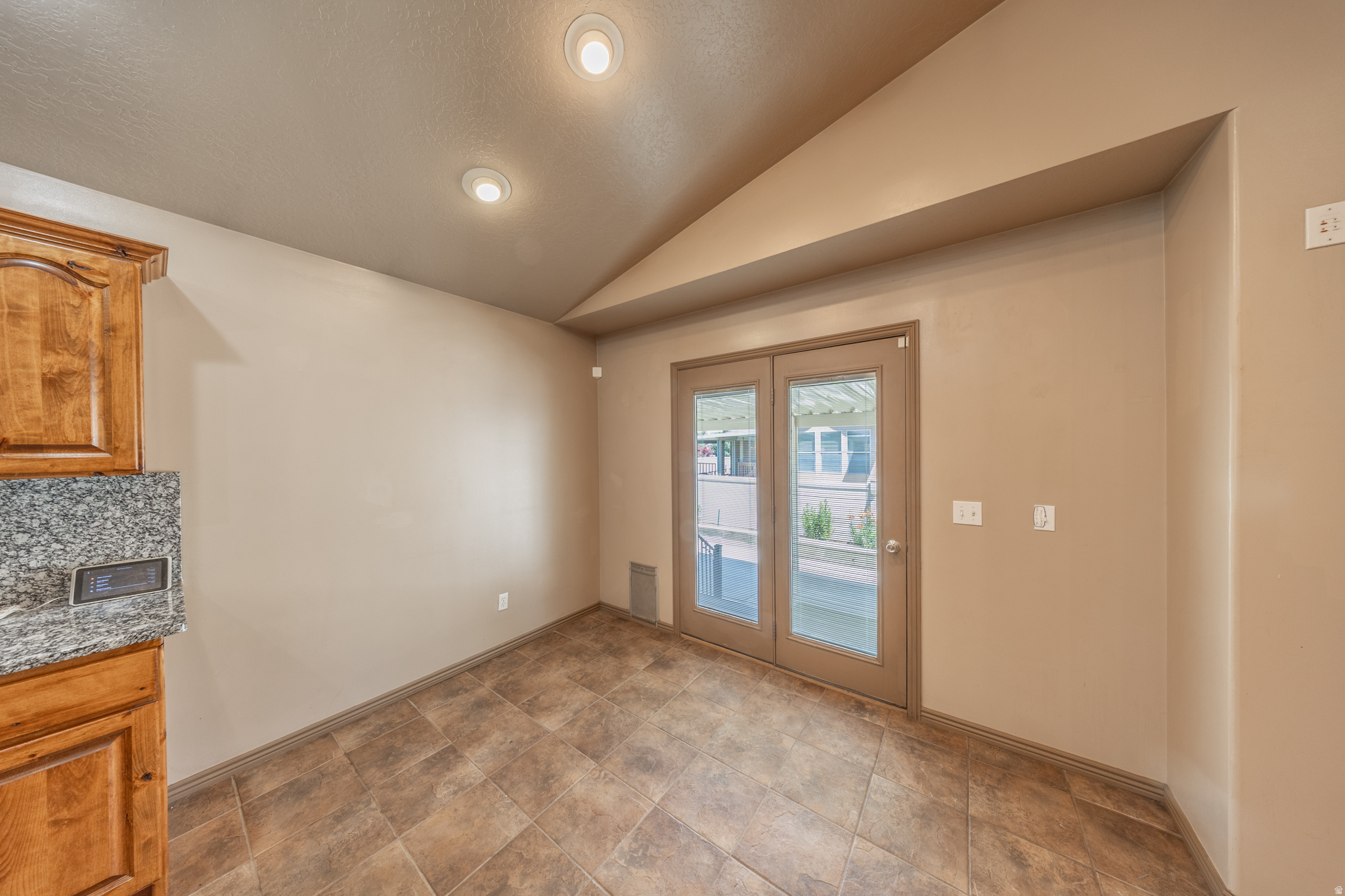 RIVER GLEN - Residential