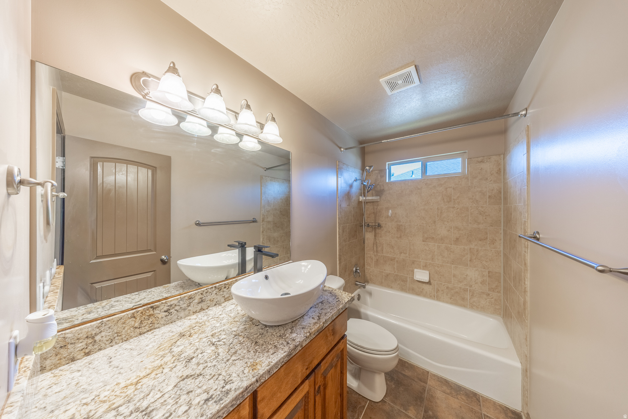 RIVER GLEN - Residential