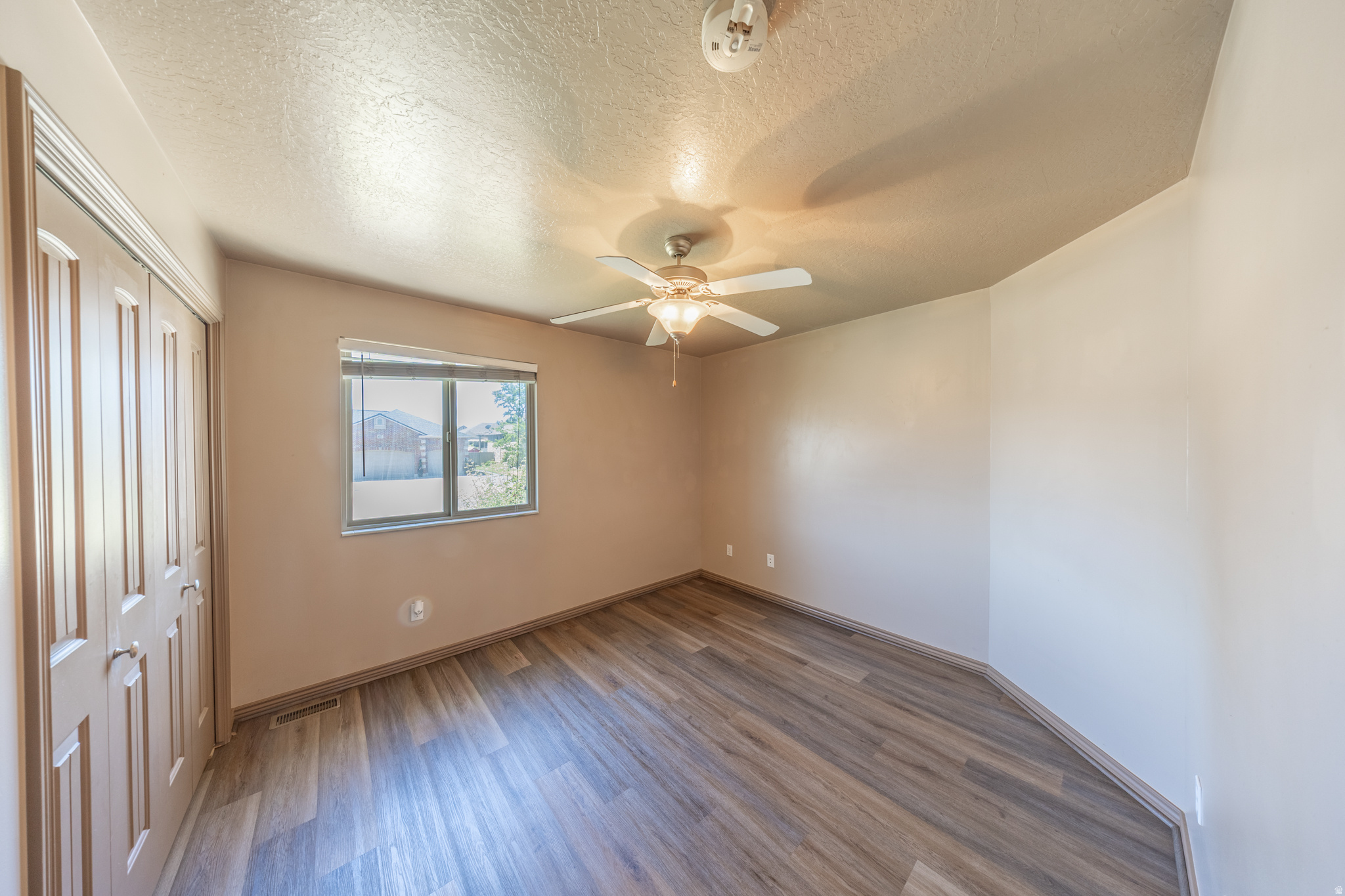 RIVER GLEN - Residential