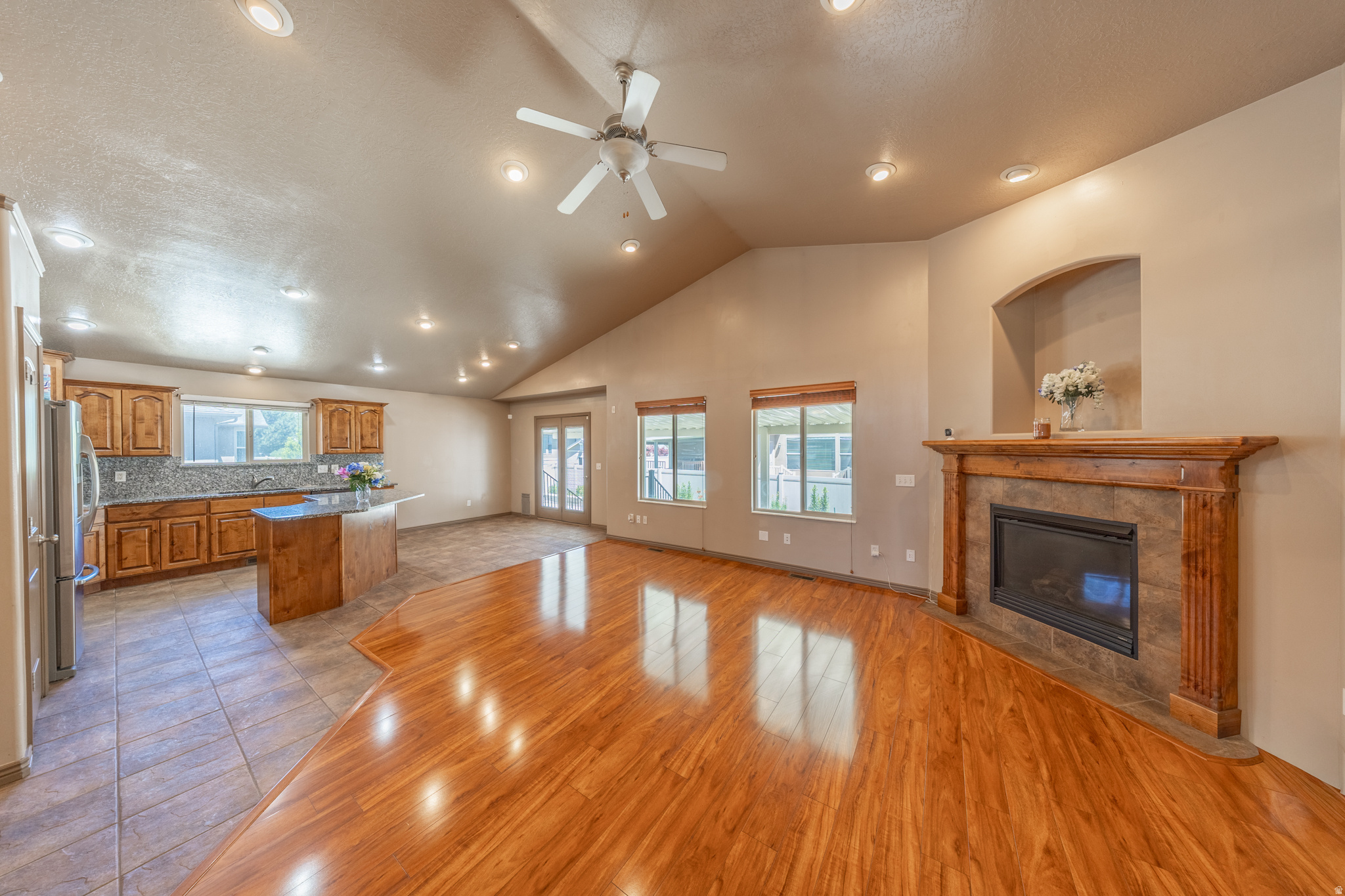 RIVER GLEN - Residential