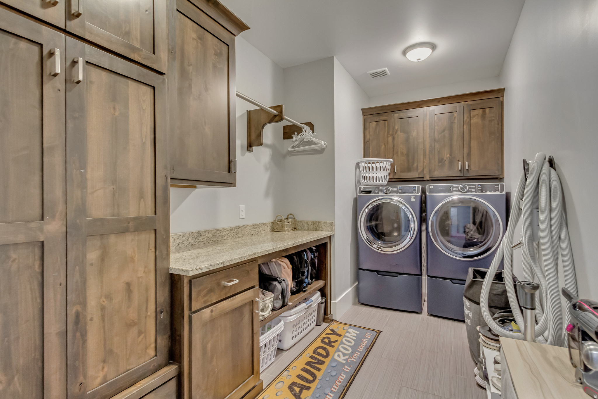 HUGHES ESTATES - Residential