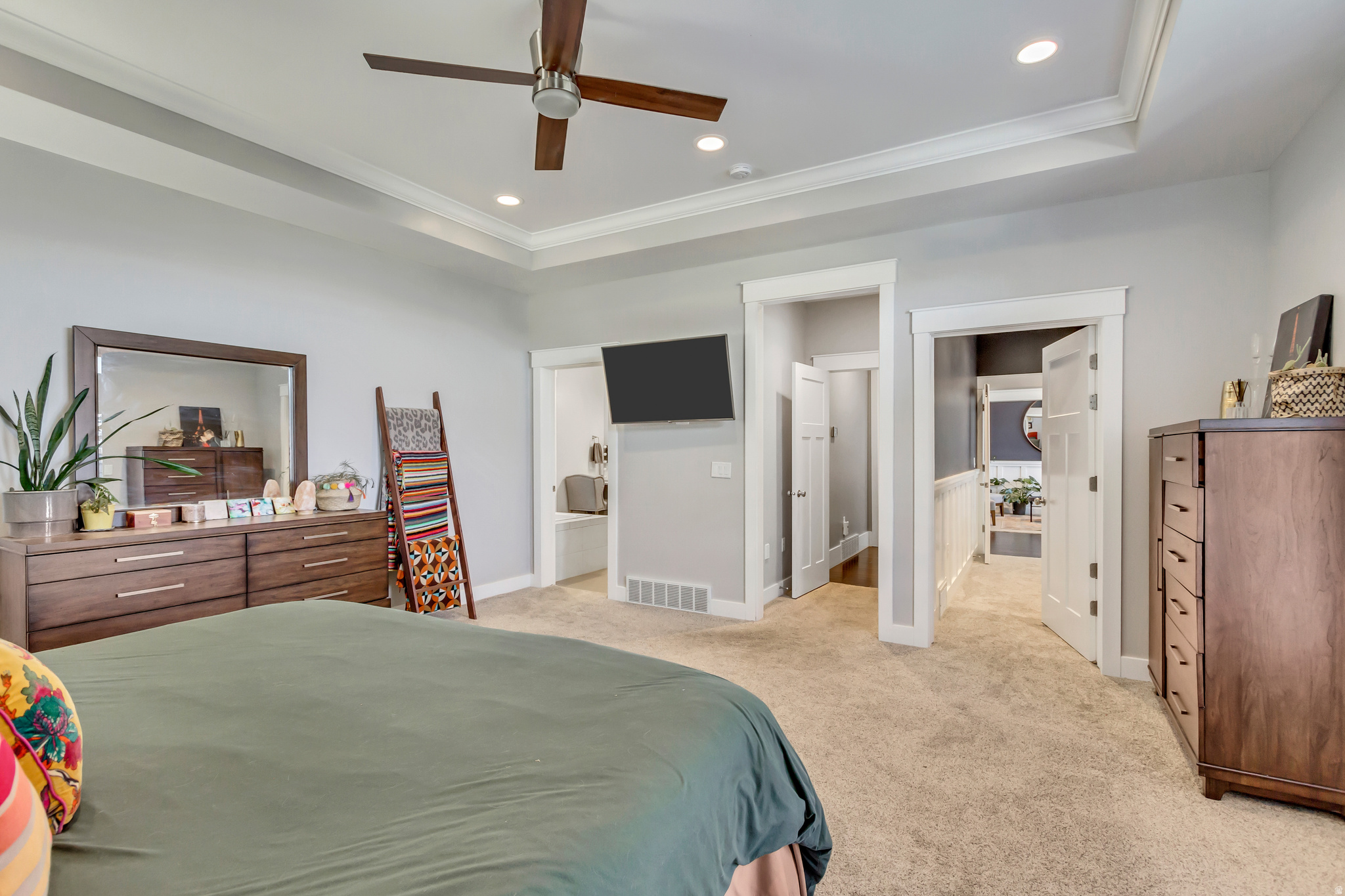 HUGHES ESTATES - Residential
