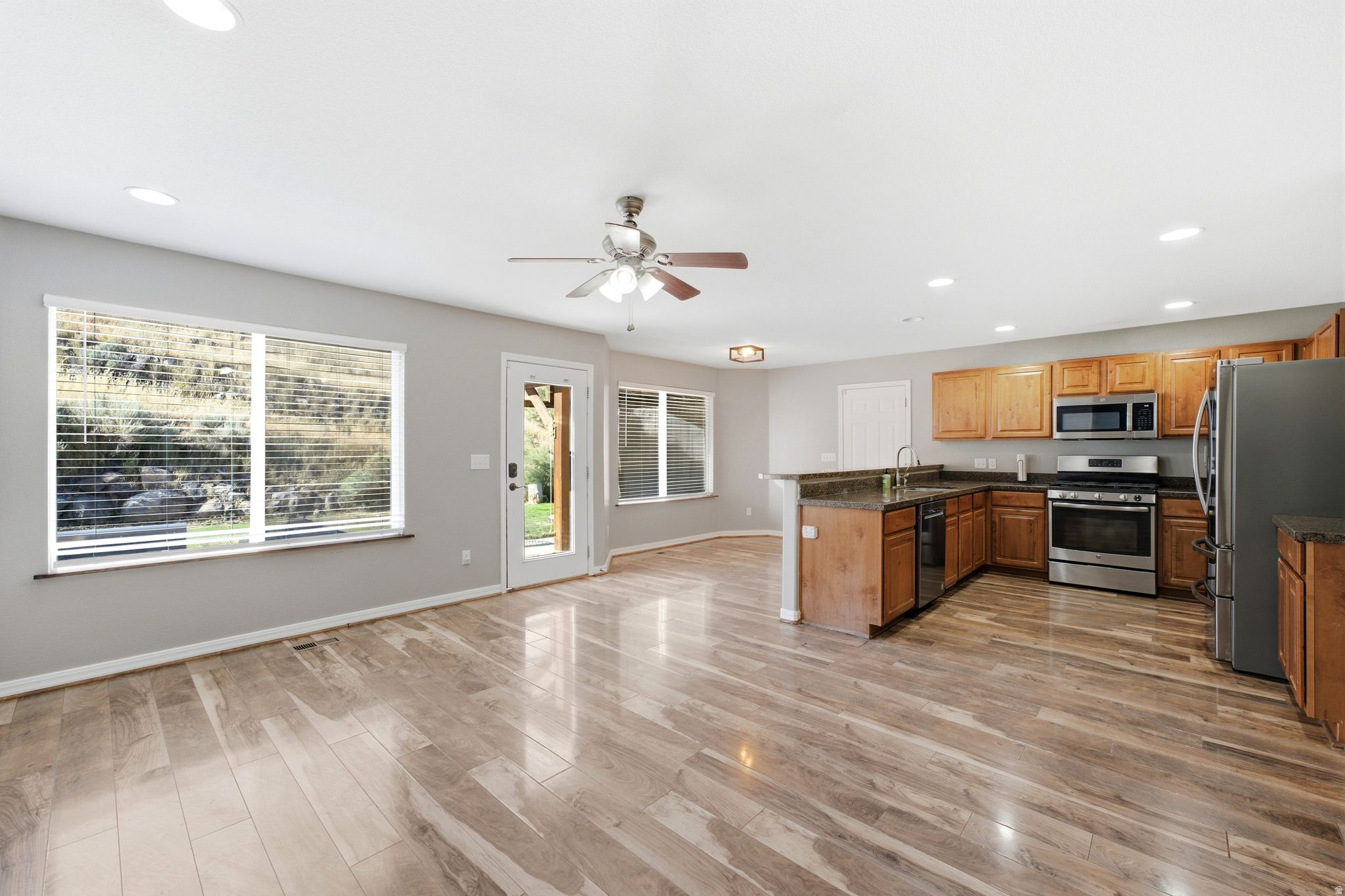 HAMILTON FARMS - Residential