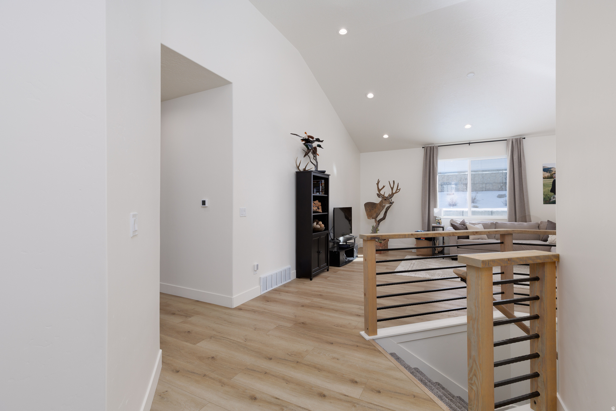 EASTSIDE ESTATES - Residential