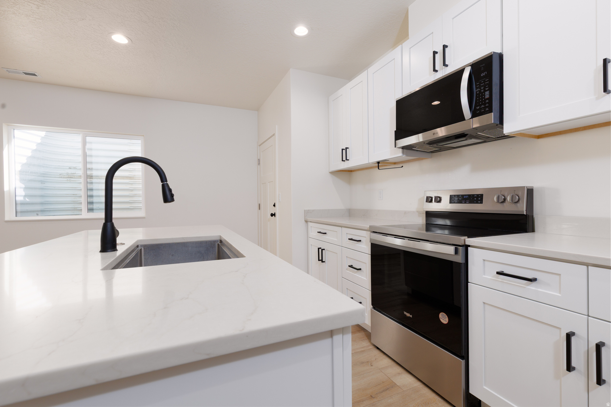 EASTSIDE ESTATES - Residential